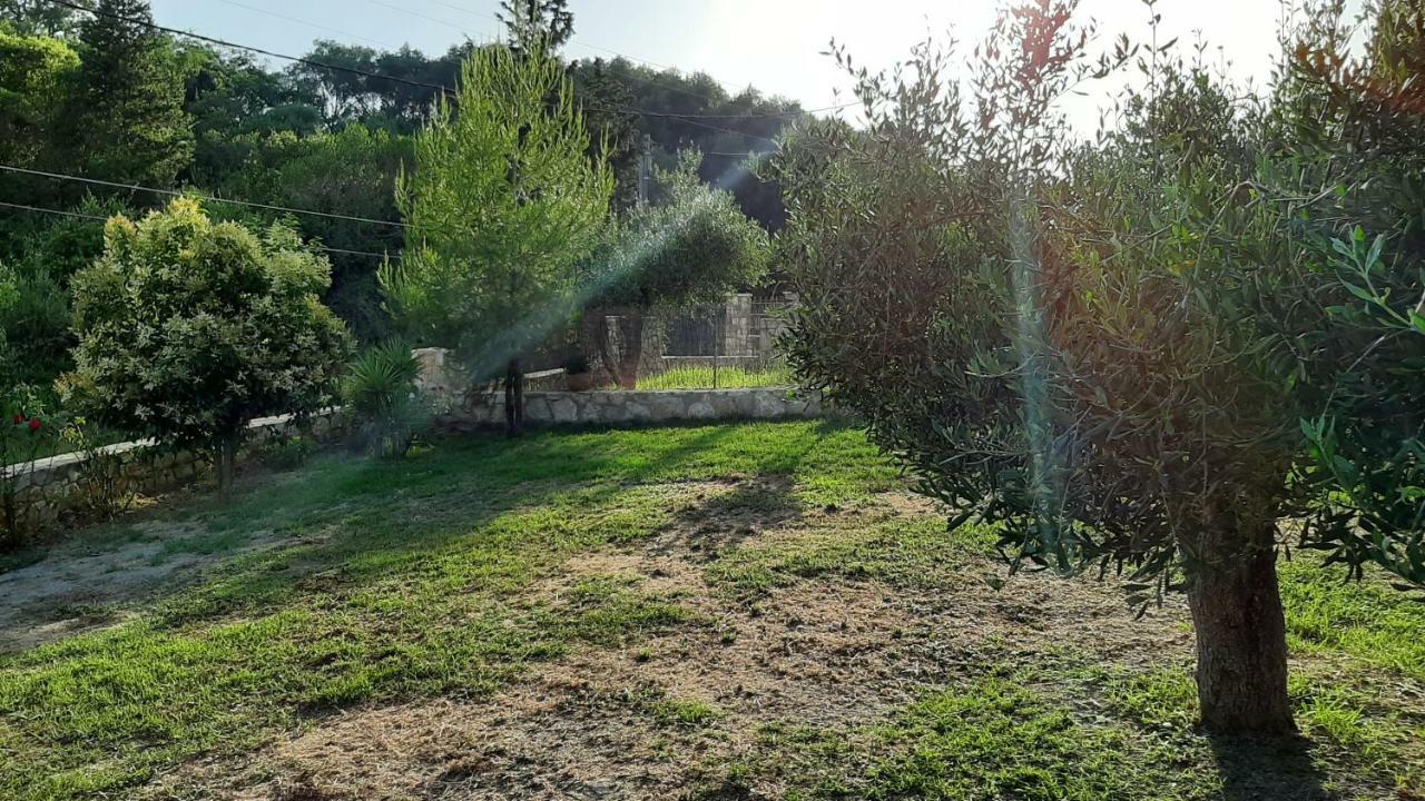 דירות מרטיאס Andri House מראה חיצוני תמונה